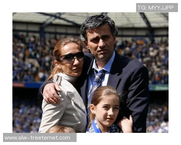 年度恋爱总结足球明星们的爱情故事与成长历程回顾 年度恋爱总结足球明星们的爱情故事与成长历程回顾